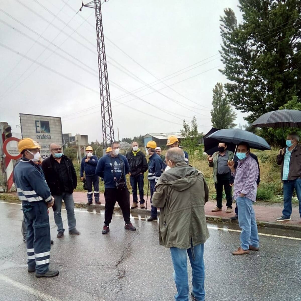 Nueva concentración de los trabajadores de Nervión, "desesperados" por su próximo despido