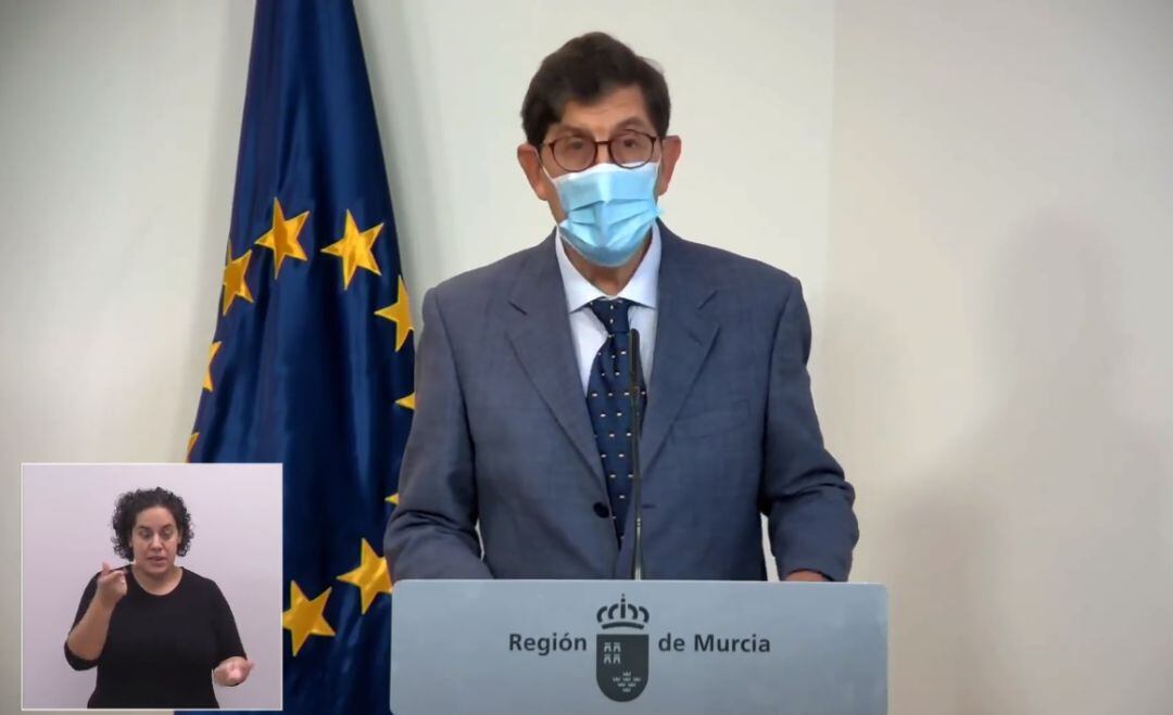 Manuel Villegas, Consejero de Salud