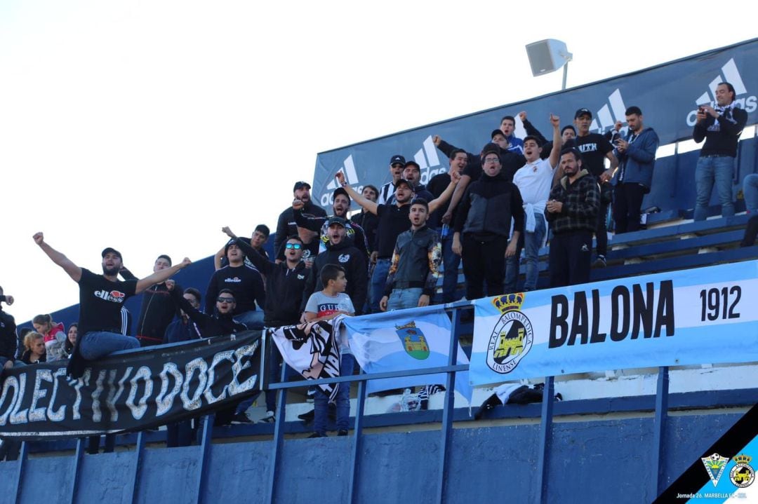 Aficionados de la Balona en Marbella.