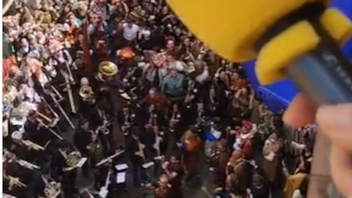 Miles de corazones y un sólo latido: el himno del Primer Viernes de Mayo