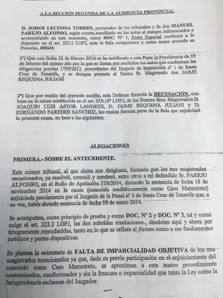 Recurso en el que se pide la recusación de los tres magistrados. 