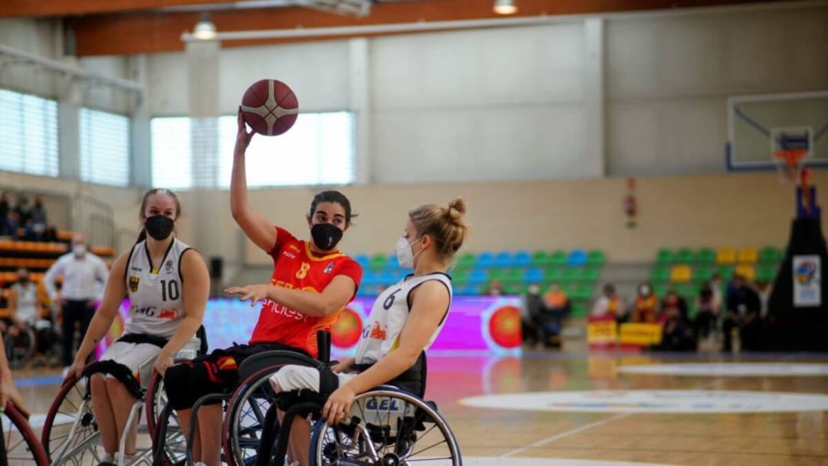 Beatriz Zudaire, bronce en el Eurobasket, incluida en el mejor quinteto y billete para el Mundial