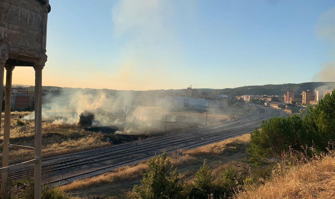 Los incendios en los terrenos de ADIF son habituales cada verano