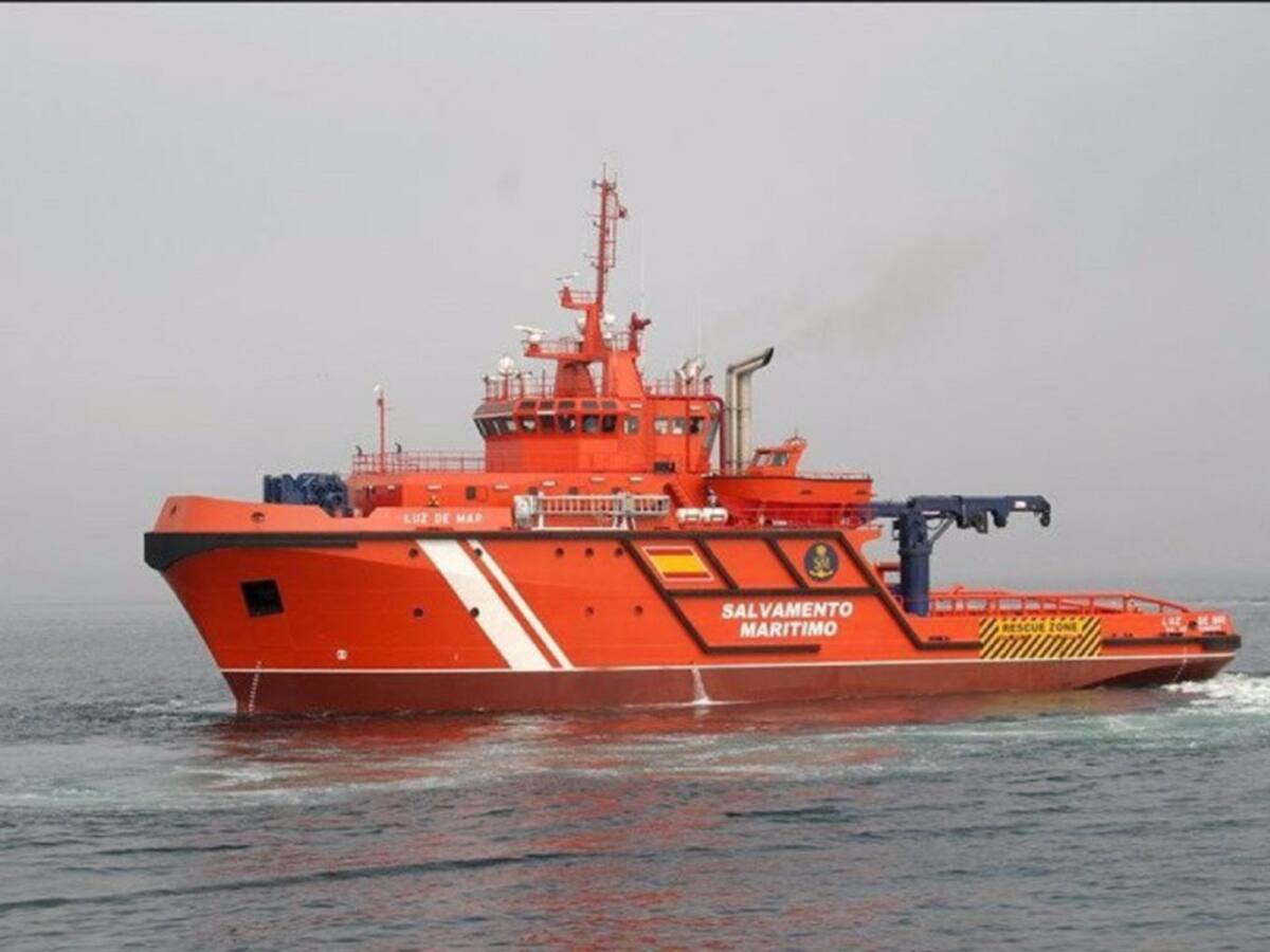 Rescatados 27 inmigrantes en 9 kayak en el Estrecho de Gibraltar