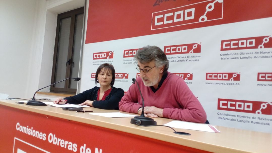 Carmen Sesma y Chechu Rodríguez durante la rueda de prensa de CCOO