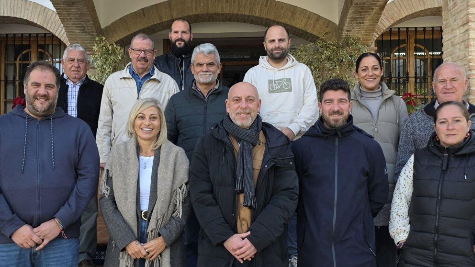 Ernesto Alba participa en un encuentro con la Plataforma Sanitaria Zona Norte de Antequera en Ardales