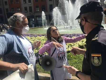 La policía les advierte