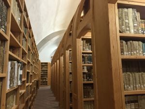 La biblioteca del seminario de Cuenca se ubica en la iglesia de la Merced