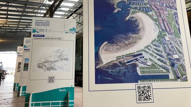 Aurelio Martín, concejal de Movilidad y Medio Ambiente de Gijón visita exposición sobre fachada marítima