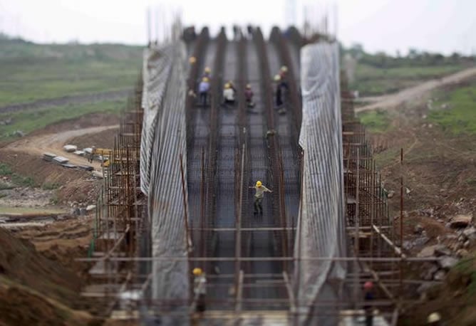 Construcción de una obra hidráulica en China.