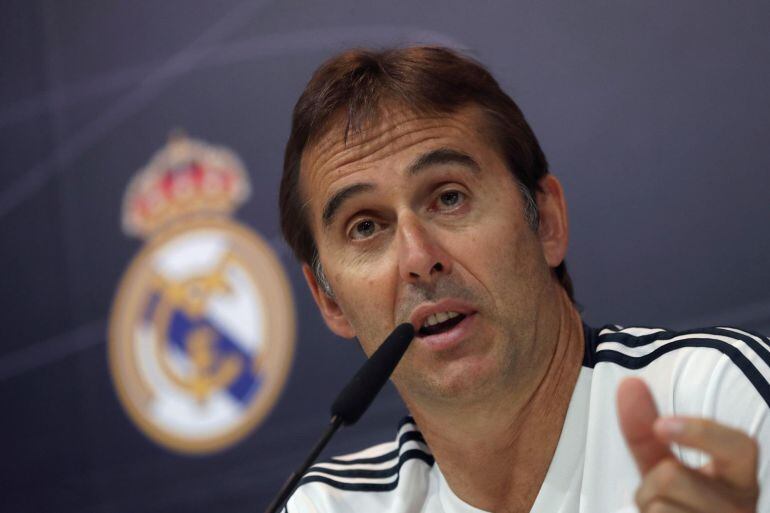 Lopetegui, durante una rueda de prensa