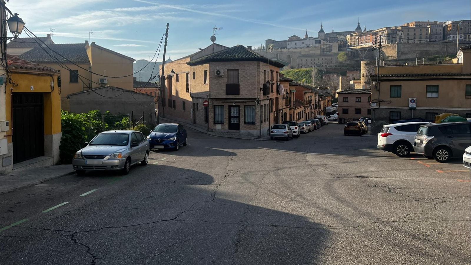 Cruce de Toledo en el que (casi) nadie sabe quién tiene la prioridad de paso