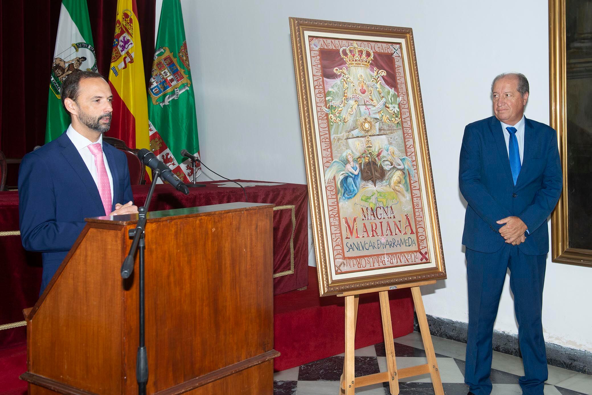 Víctor Mora durante la presentación del cartel de la Magna Mariana