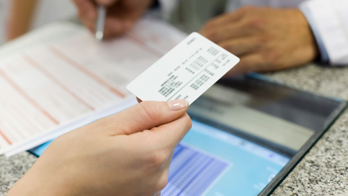 Veinte años renovando DNI y suelta una frase que dará que hablar: "Solo he visto a un futbolista haciendo cola y era del Atlético de Madrid"