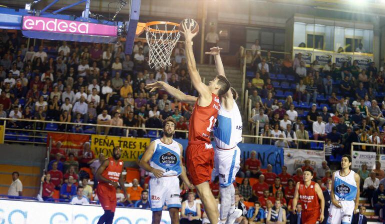 Chema González lleva solo 28 minutos disputados en esta temporada.