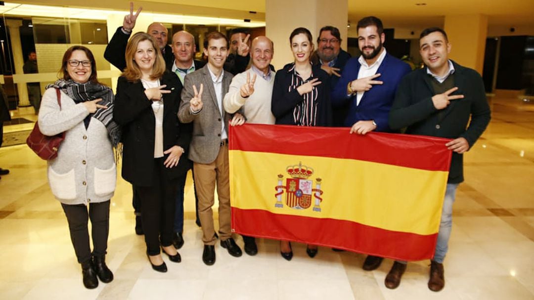 Celebración de los resultados electorales de Vox Granada, según la fotografía subida a su cuenta de Twitter por el secretario provincial de esta formación, Diego Martínez