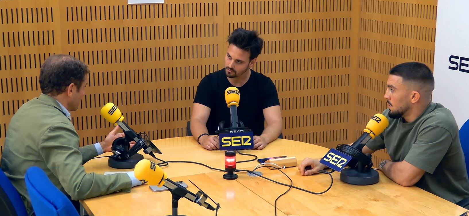Arturo Guillén y Nico Medina en los estudios de Radio Murcia Cadena SER