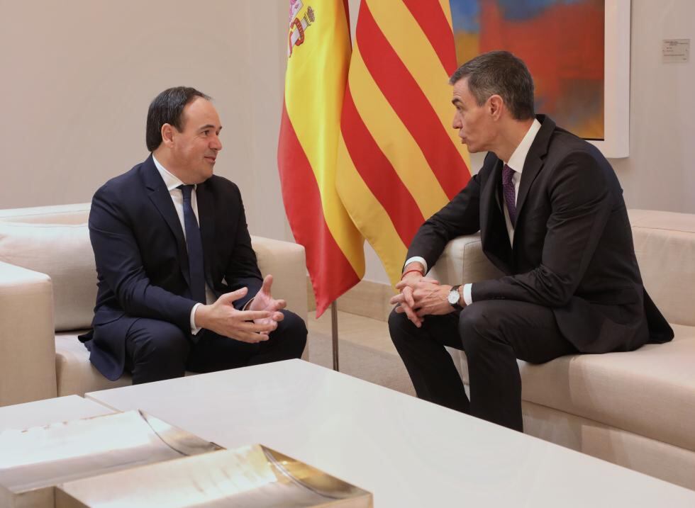 Juanfran Pérez Llorca y Pedro Sánchez, reunidos en Moncloa