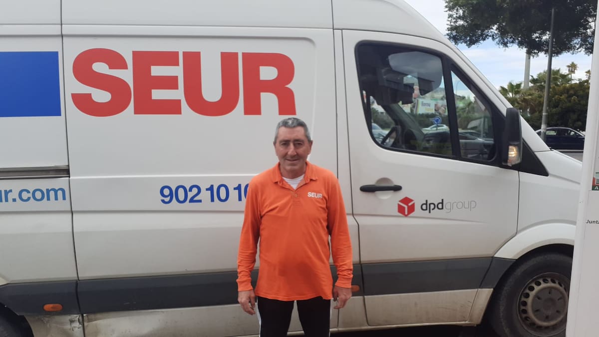 Del Almería al reparto exprés: Gabi corre por SEUR