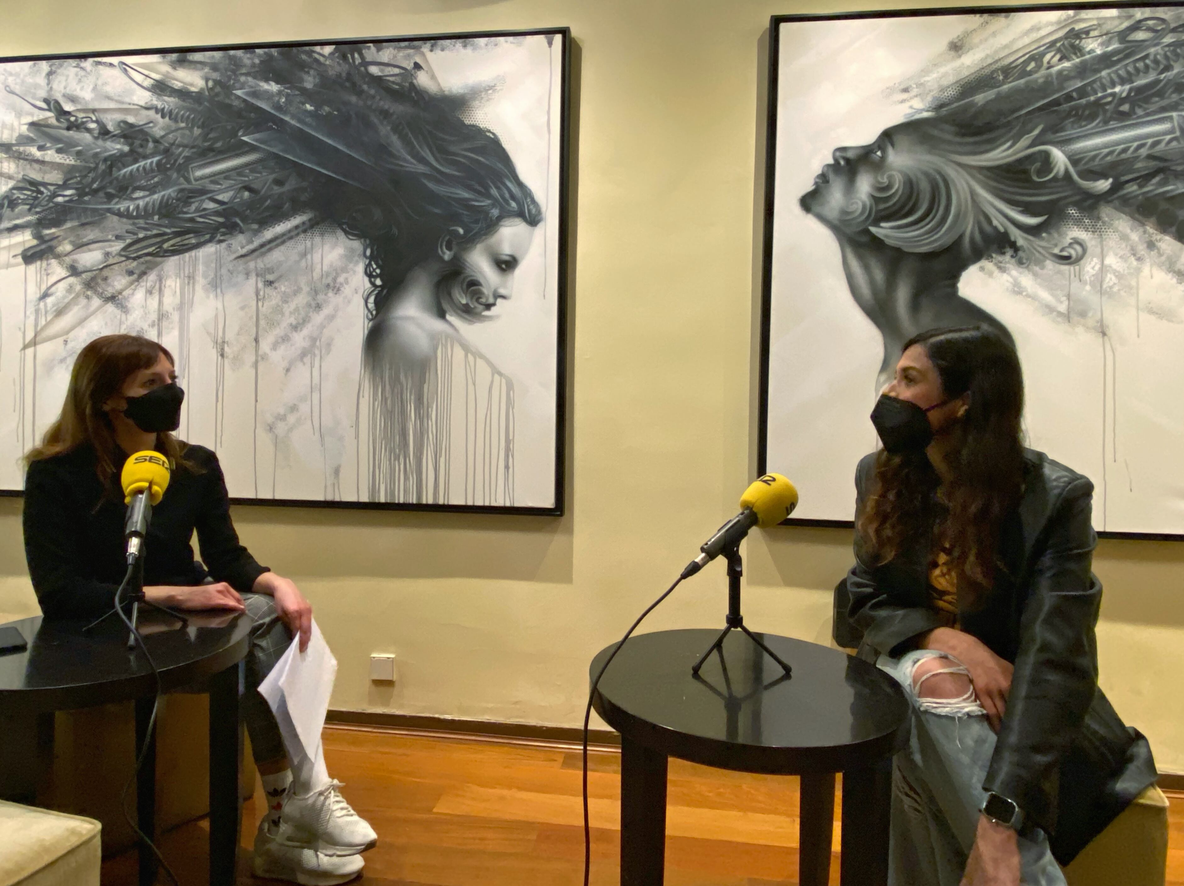 Arrancamos el programa desde el Teatro Lope de Vega, donde nos atienden Zenón Recalde (director residente) y Andrea Bayardo (actriz que interpreta a Nala) para hablarnos del espectáculo, que ya forma parte del paisaje de la Gran Vía madrileña