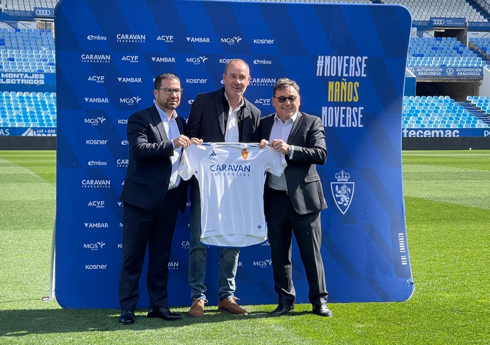 Víctor Fernández, junto a Sanllehí y Cordero, en su presentación