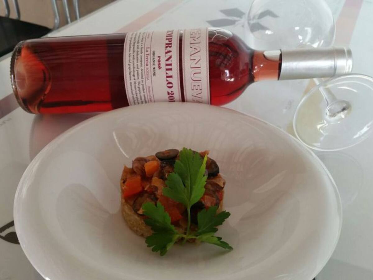 Maridajes en La Tercia: Quinoa a la Putanesca con rosado Yemanueva