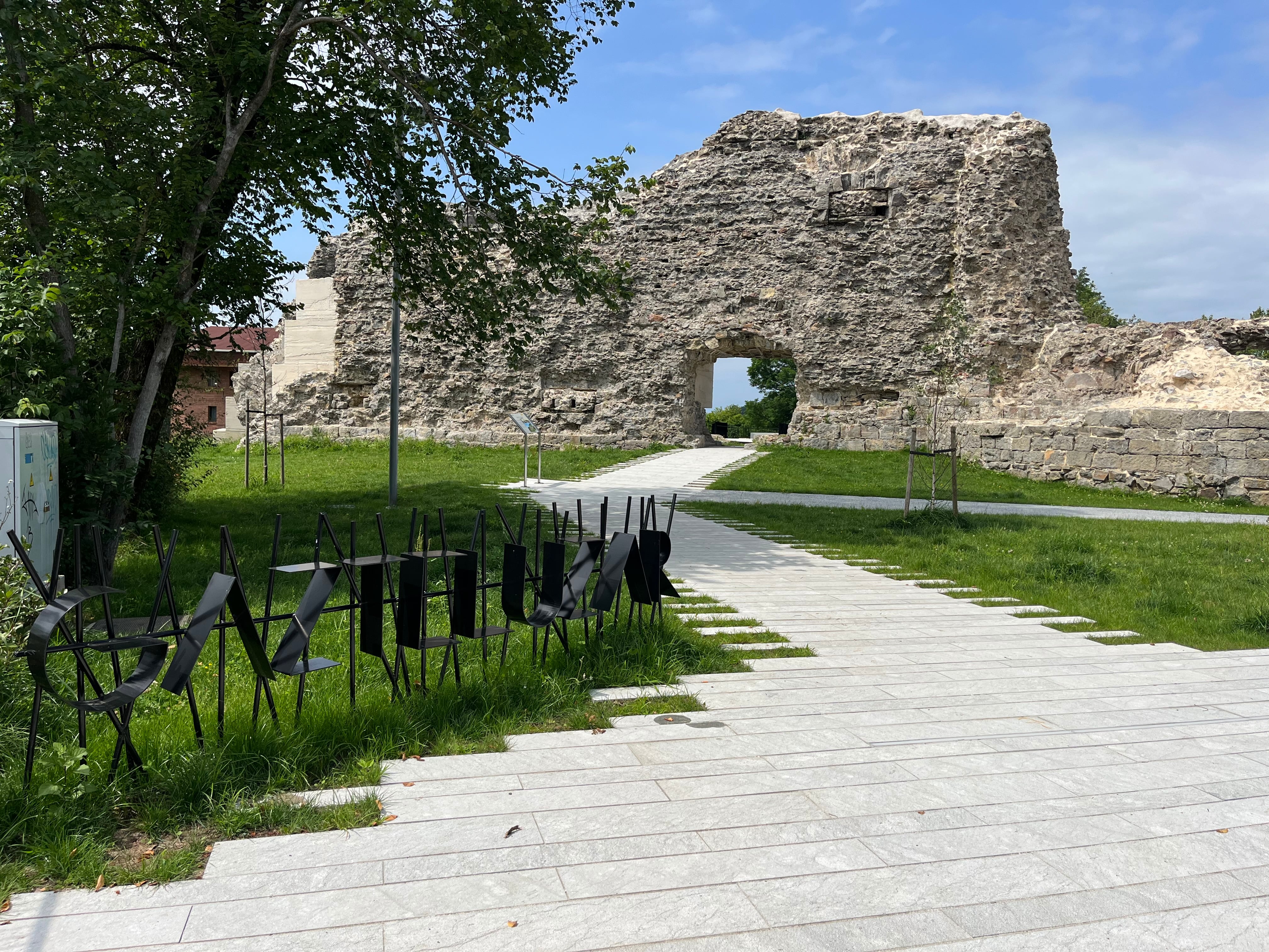 El castillo de Gazteluzar tras su restauración da posibilidad de acoger eventos culturales