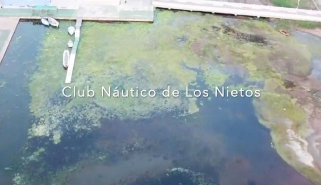 SOS Mar Menor ha denunciado en un video grabado con dron la situación en las inmediaciones del Club Naútico de Los Nietos