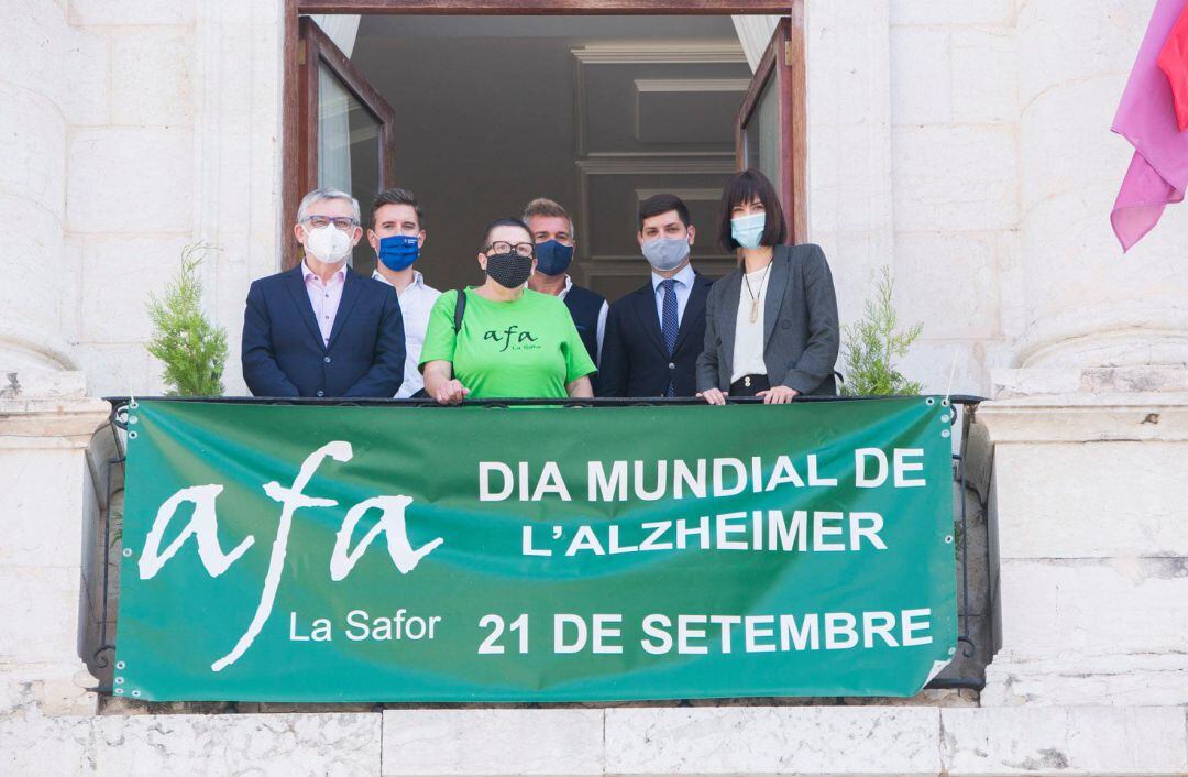 Celebración del Dia Mundial del Alzheimer en el Ayuntamiento de Gandia 