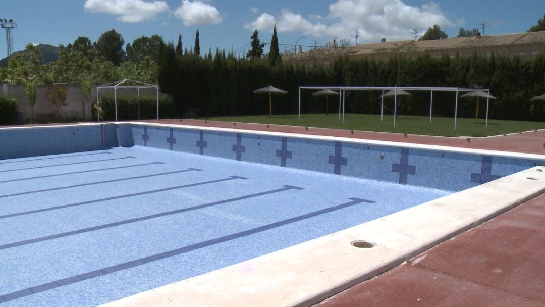 Piscina municipal de Caudete