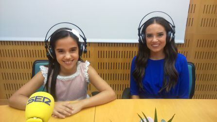 Sara Larrazábal y Marina Civera, Falleras Mayores de Valencia 2019 en los estudios centrales de Radio Valencia Cadena SER