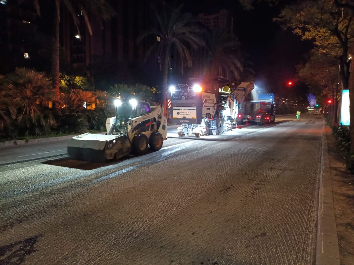 Empieza el reasfaltado de la avenida Cortes Valencianas de València, en horario nocturno para minimizar las afecciones al tráfico