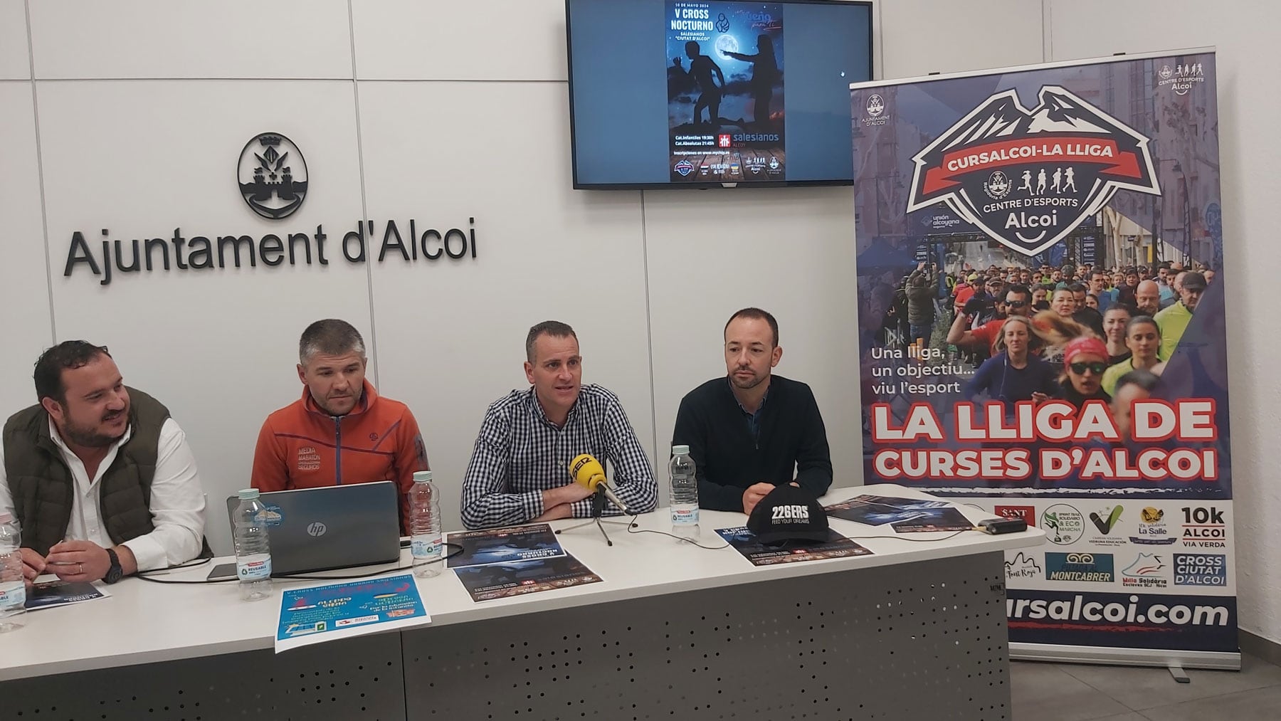 Jorge Pastor, David Miró, Alberto Belda y Jaume Sanjuan, en la presentación del Cross Nocturno