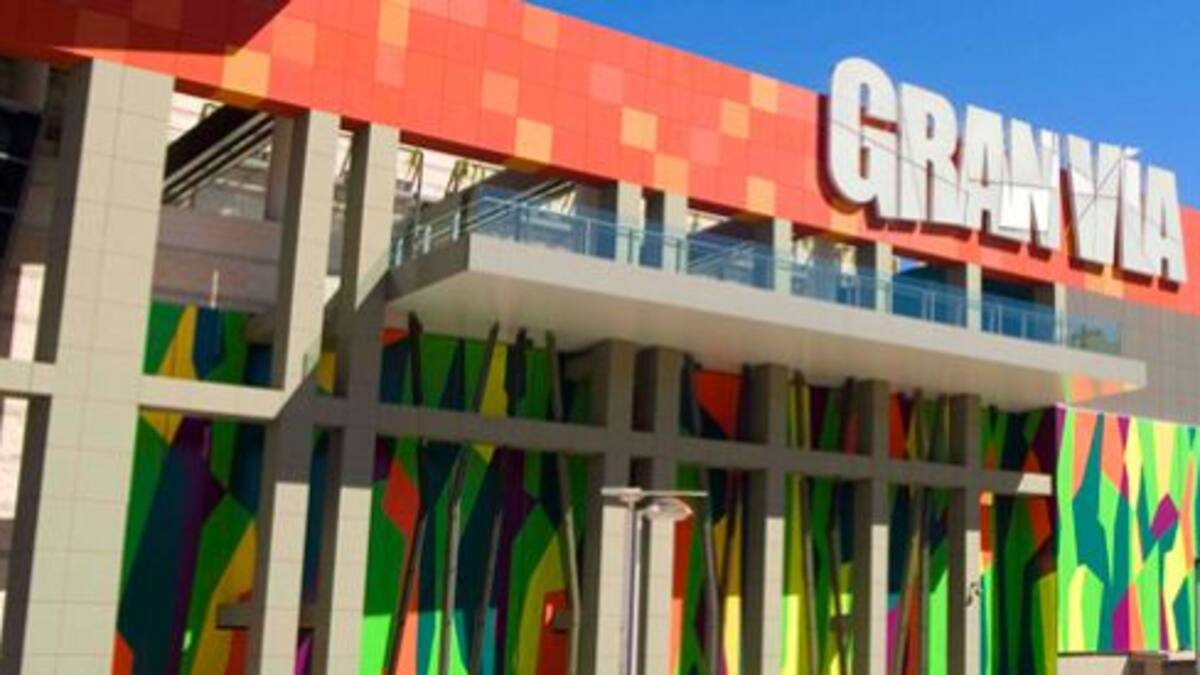 La Columna de Carlos Arcaya | Aperturas en festivos: una noticia mala y una buena | 09/11/2016