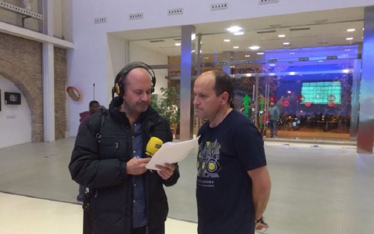 Jesús Alaviano, técnico de Zaragoza Activa, durante la entrevista en El Mirador de La Ventana de Aragón 