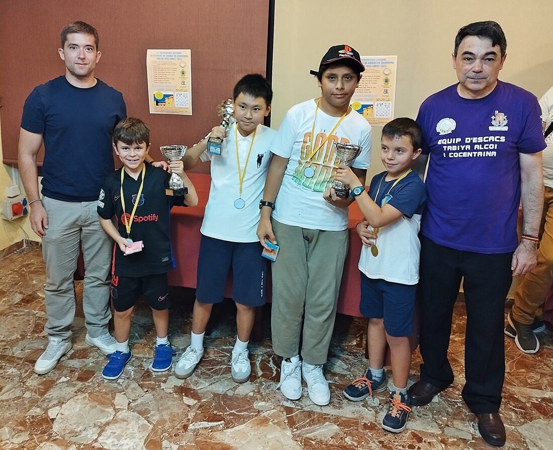 1º Clasificados del Colegio La Salle y Colegio Salesianos Juan XXIII de Alcoy