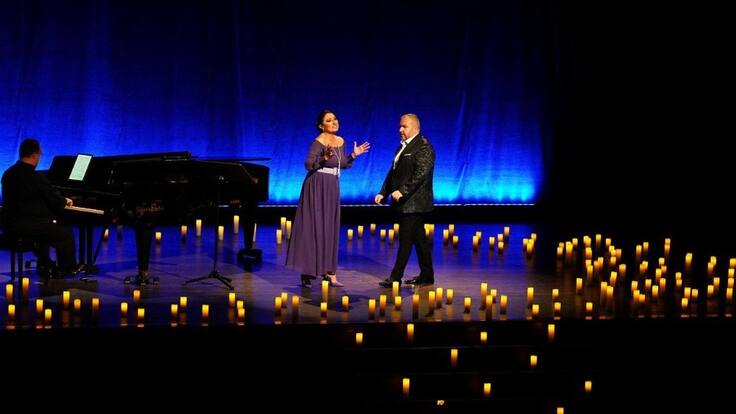 Entrevista a Monserrat Martí Caballé con motivo de su actuación en Fuenlabrada con el recital de ópera y zarzuela 'A la luz de las velas'.