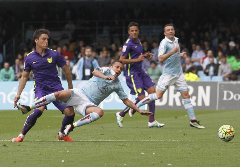 Orellana cae al césped ante Ricca