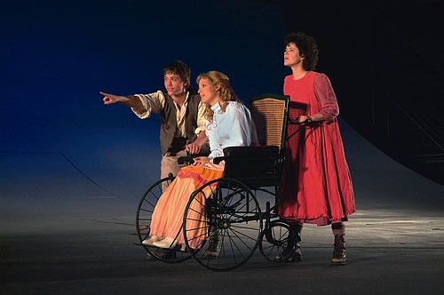 Más de 700 personas intentarán lograr un papel en Madrid para ser Heidi, Pedro o Clara.