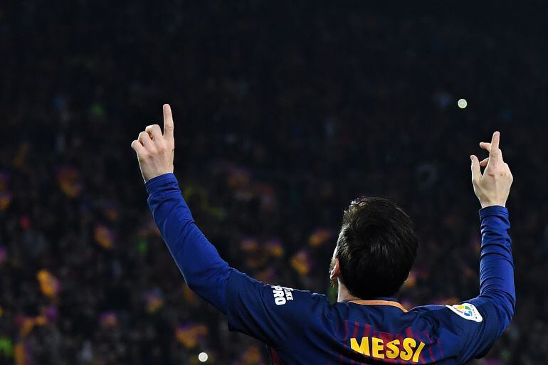 Messi celebrando un gol con el Barcelona