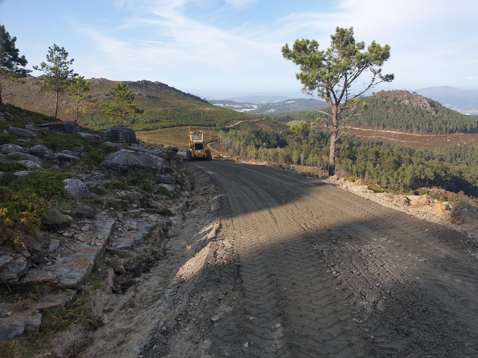 Labores de limpieza de accesos a zonas de vigilancia forestal