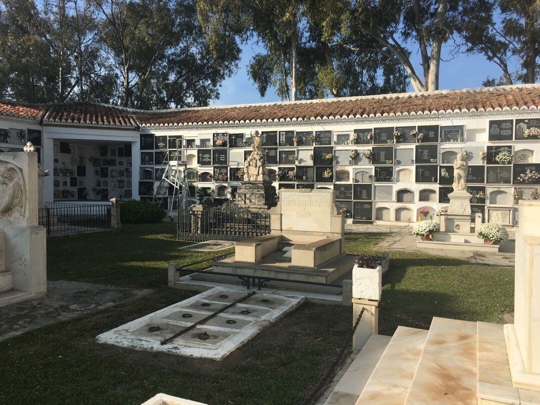 Imagen del interior del cementerio de Motril