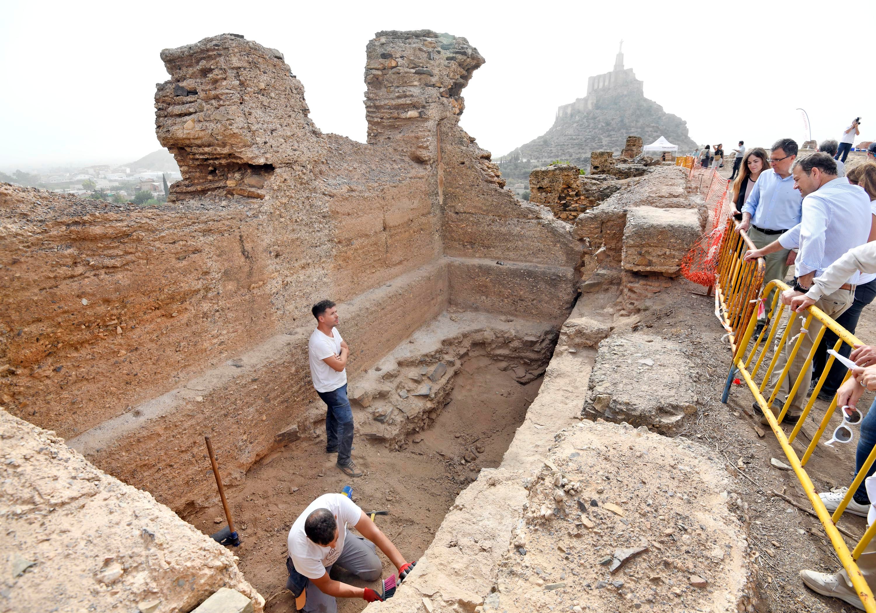 Trabajos arqueológicos en el Castillejo de Monteagudo