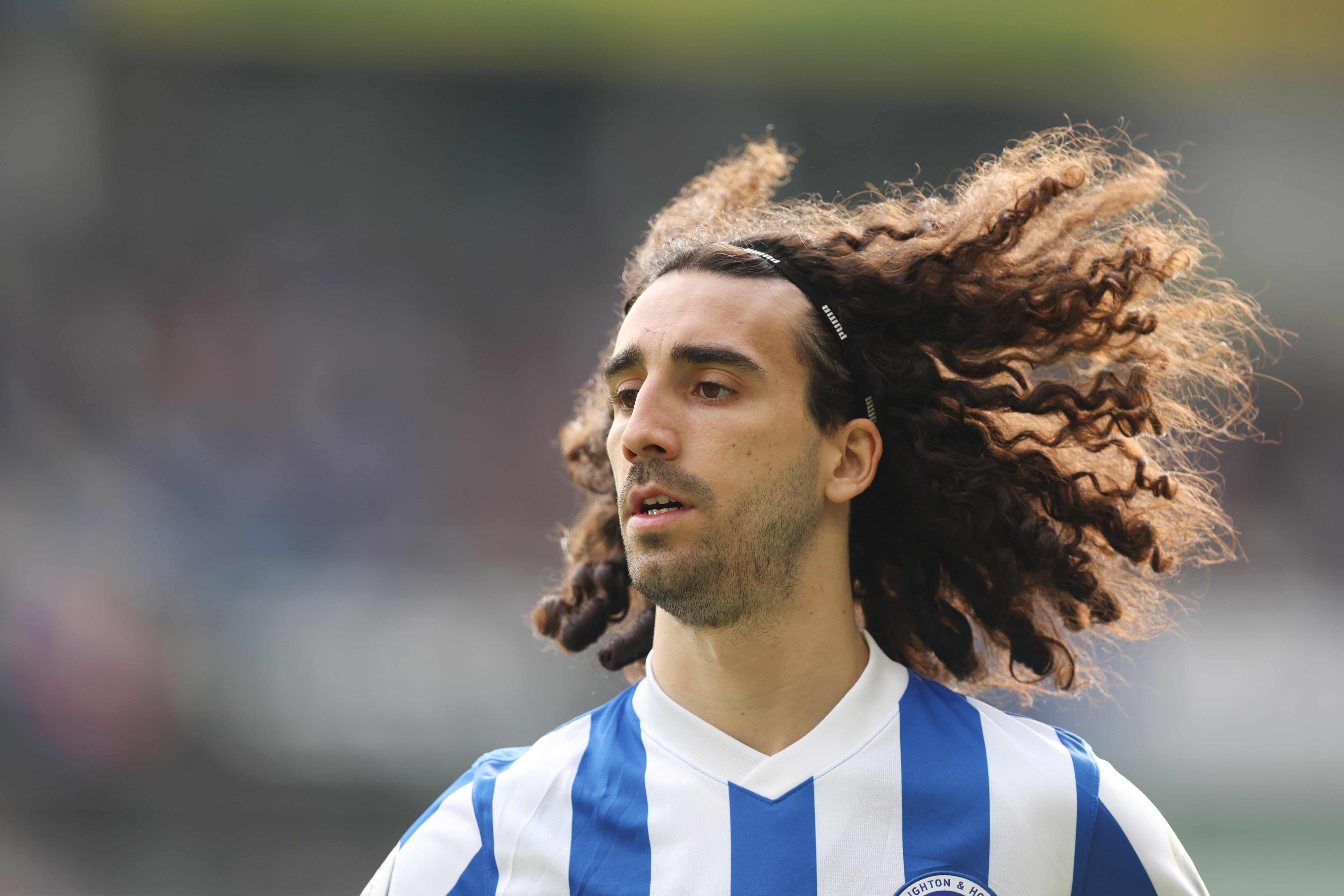 Marc Cucurella, con la camiseta del Brighton & Hove Albion