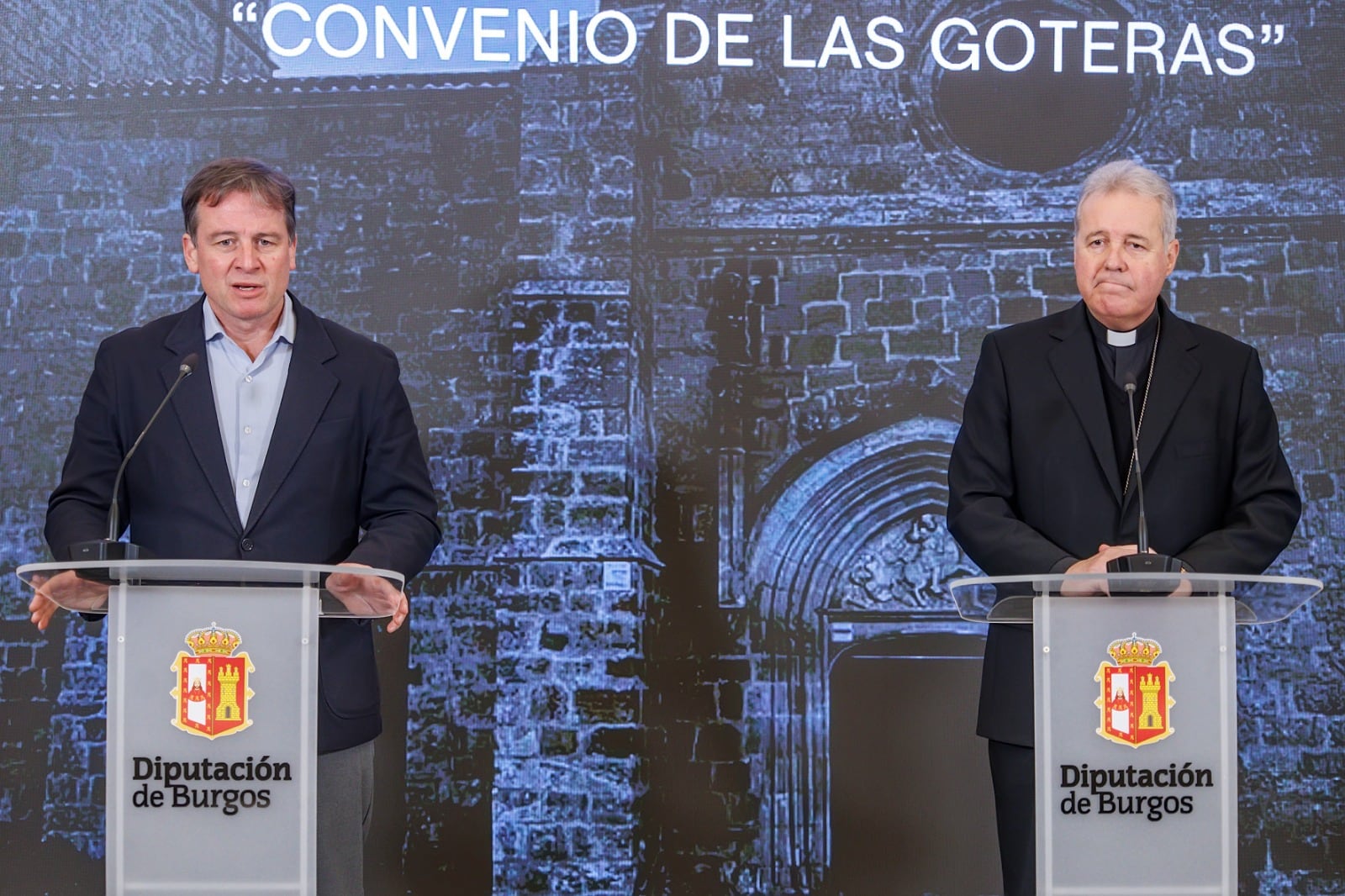 El presidente de la Diputación, Borja Suárez, y el arzobispo de Burgos, Mario Iceta, suscriben otro &#039;convenio de las goteras&#039;