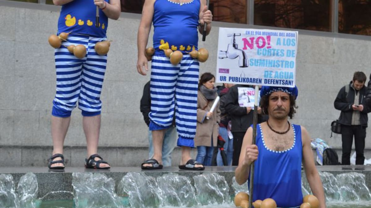 Berri Otxoak "se moja" contra la pobreza hídrica