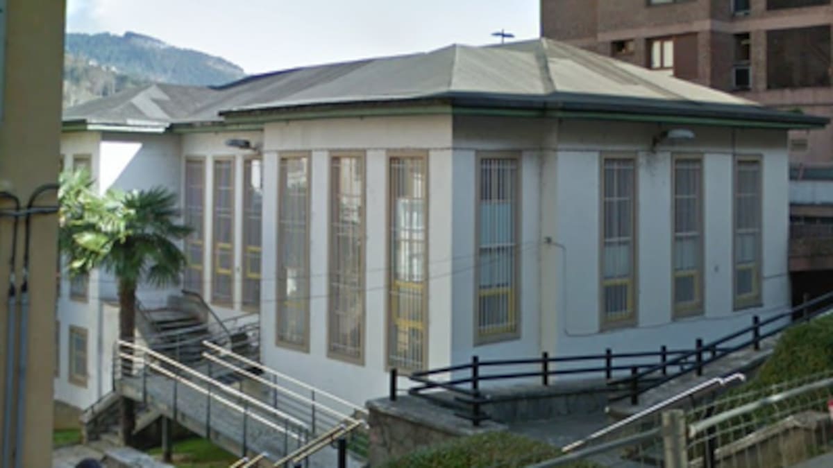 El Ayuntamiento espera acometer "en las próximas semanas" las obras de mejora del edificio de la plaza del mercado de Ipurua