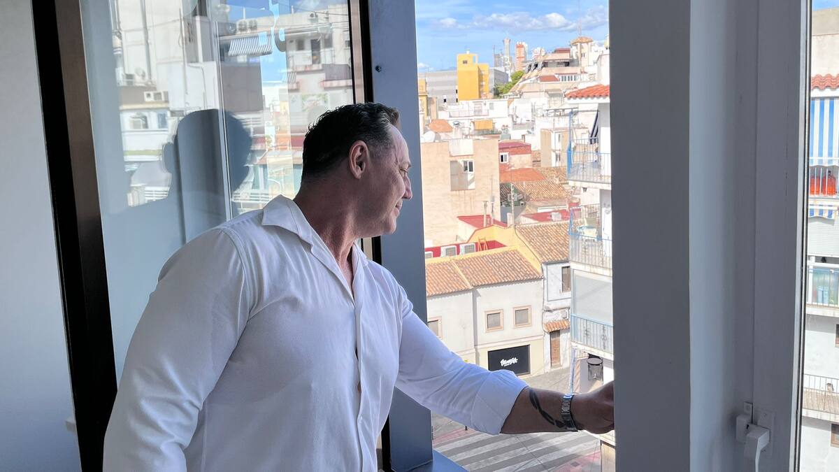 Osvaldo de Castro, un detective en Benidorm