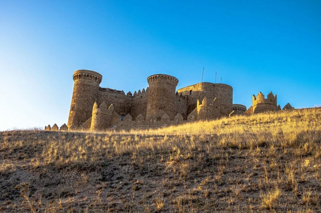 Castillo de Belmonte una tarde de agosto