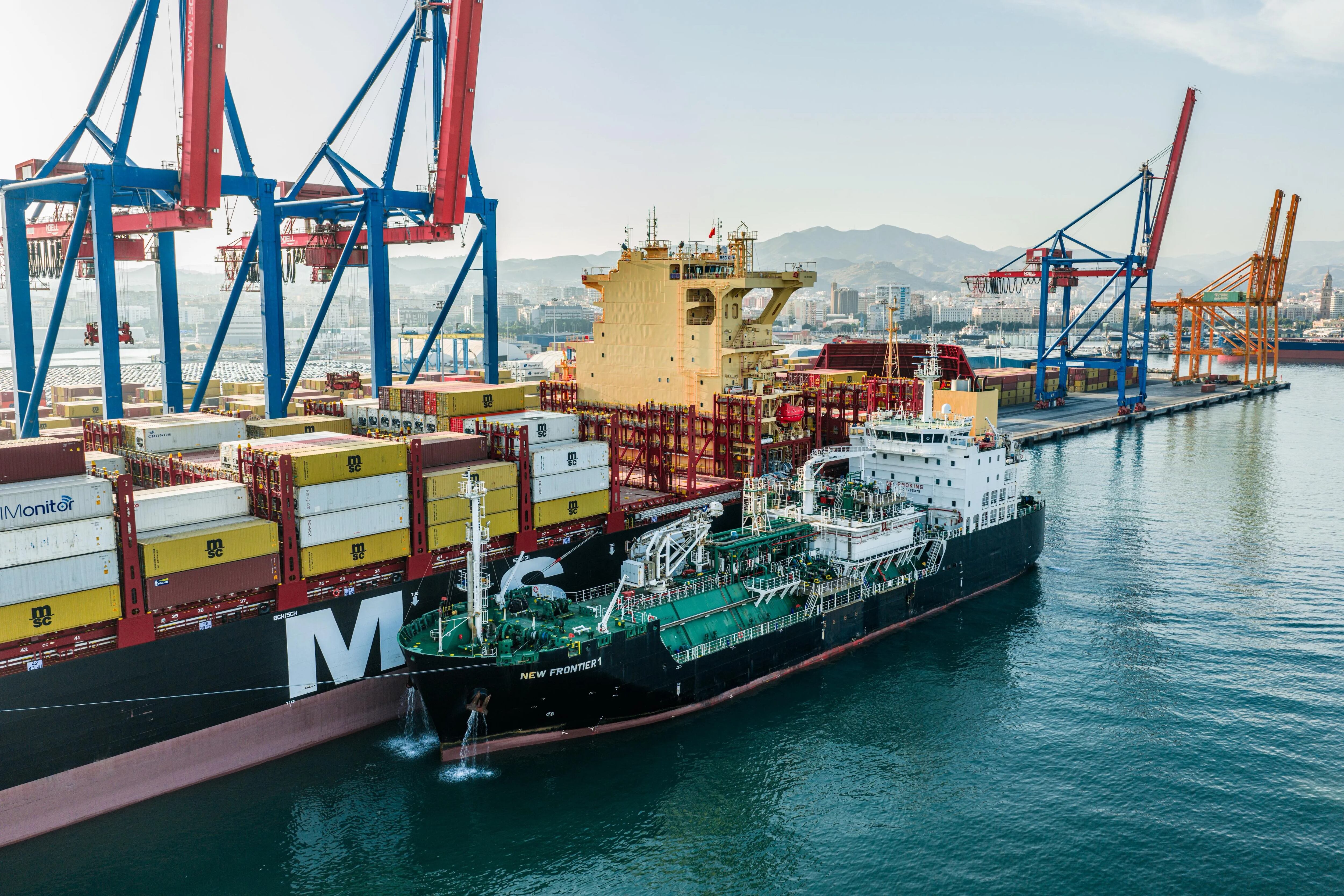 Suministro GNL Puerto de Málaga